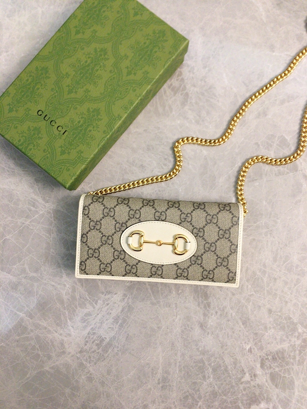 グッチ財布 レプリカ正面デザイン